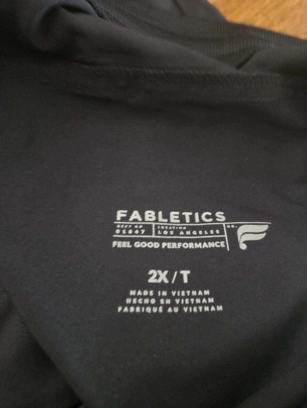 Fabletics Navy Blue Performance Top with White Logo - 2X- T - NIP - Picture 3 of 6